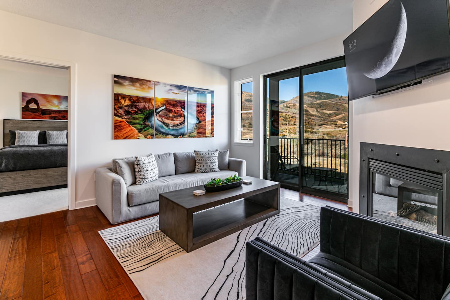 A Kuiper-managed residence at The Mason, professionally staged